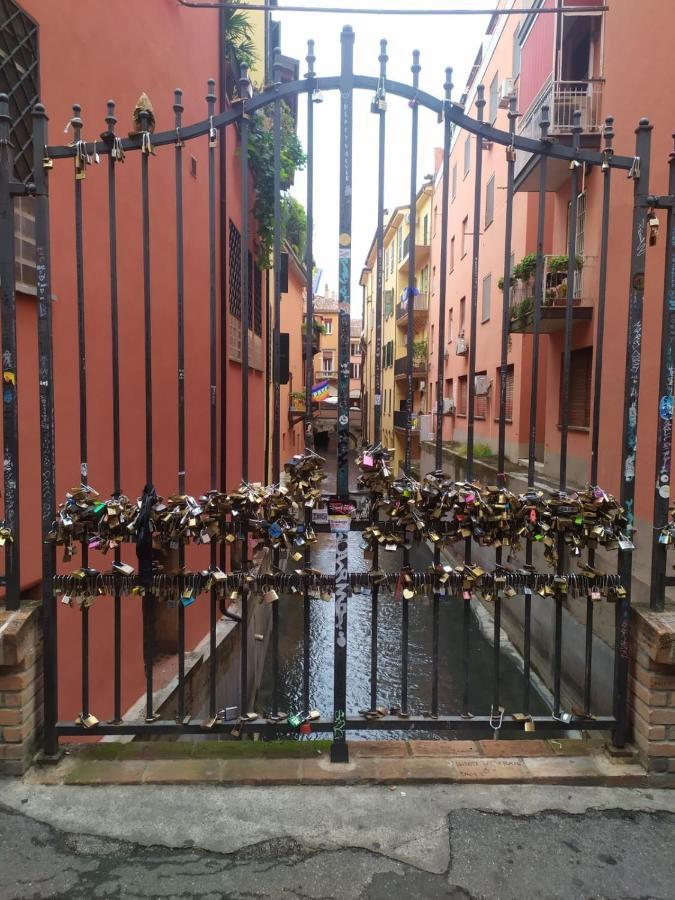 Casa Vacanze Il Canale Bologna Bagian luar foto